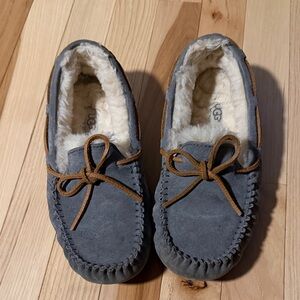 UGG Australia gray leather Moccasin Slippers